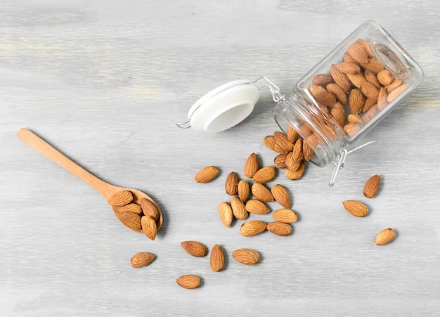 Almond-Snacking