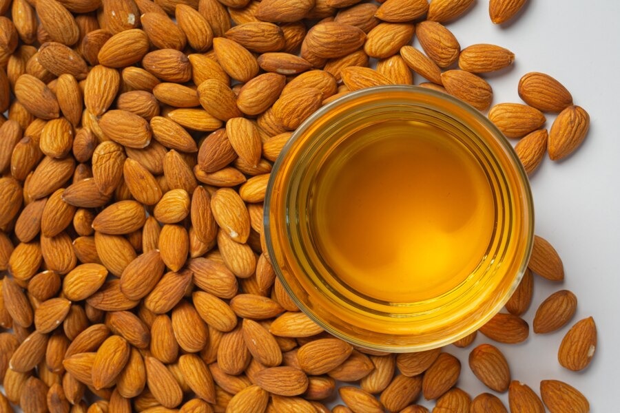 Almond-Oil's